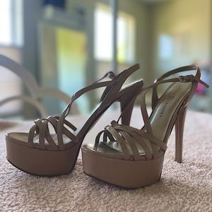 Nude Platform Heels👡